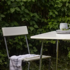 1 Gartenstuhl Eiche