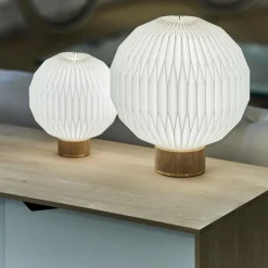 375 Tischleuchte mit Plastikschirm