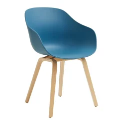 About a Chair AAC 222 2.0 Armlehnstuhl Eiche lackiert