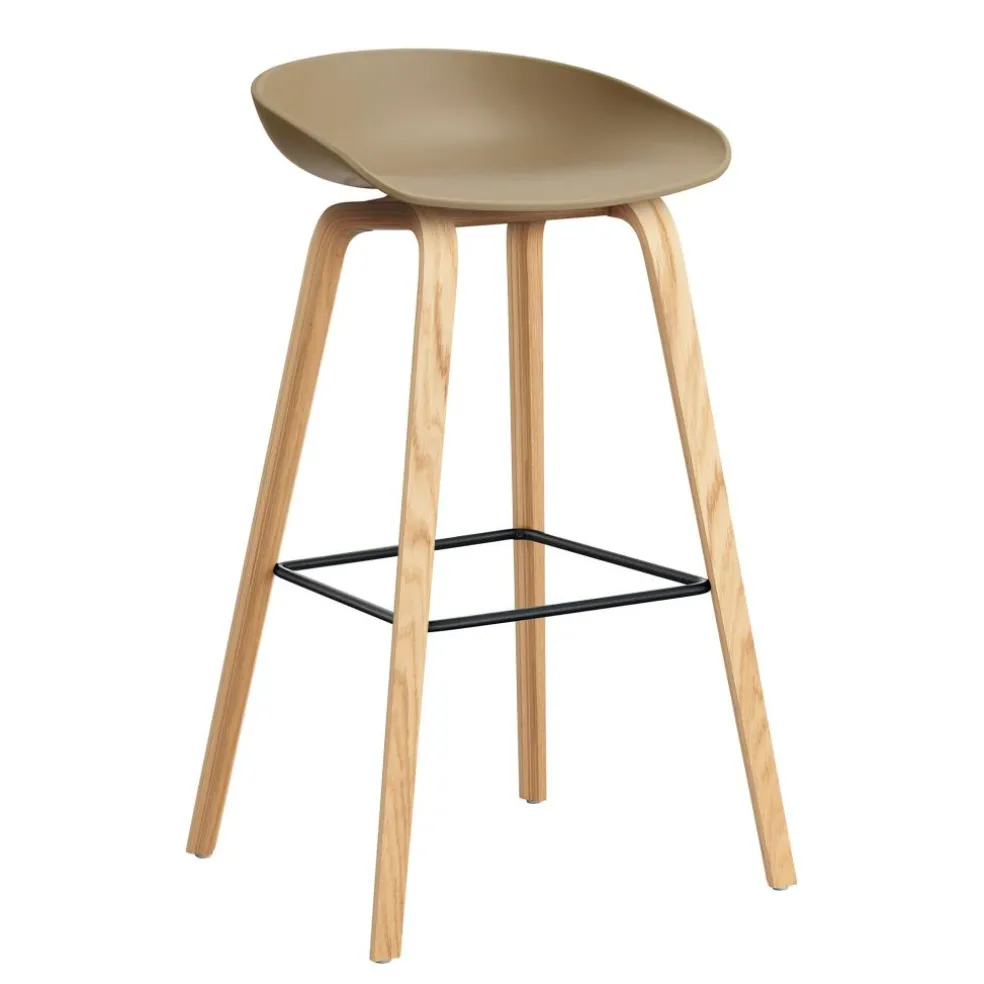 About A Stool AAS 32 2.0 Barhocker hoch Eiche lackiert