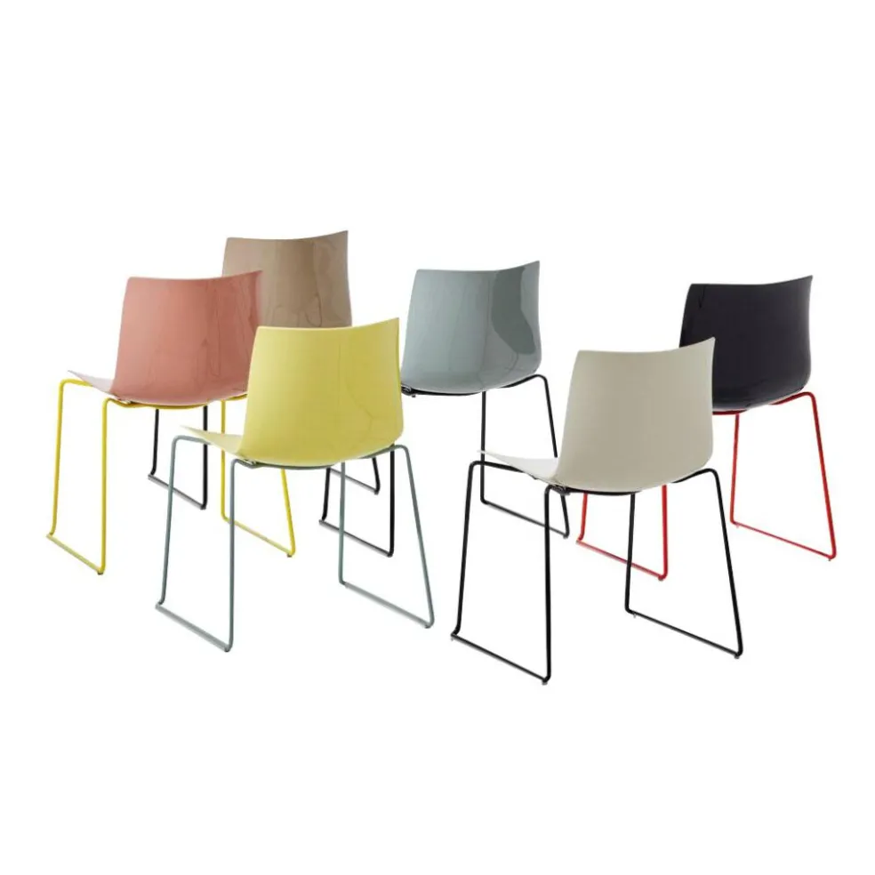 Catifa 46 0278 Stuhl Kufe farbig lackiert