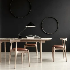 CH20 Elbow Chair