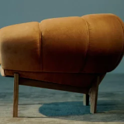 Croissant Lounge Chair Leder