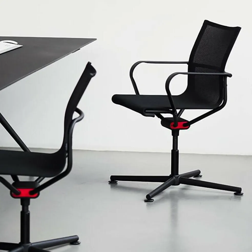 D1 Bürostuhl mit Armlehnen 4-beinig
