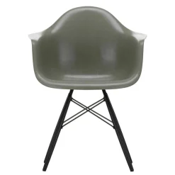 Eames Fiberglass Armchair DAW Ahorn schwarz