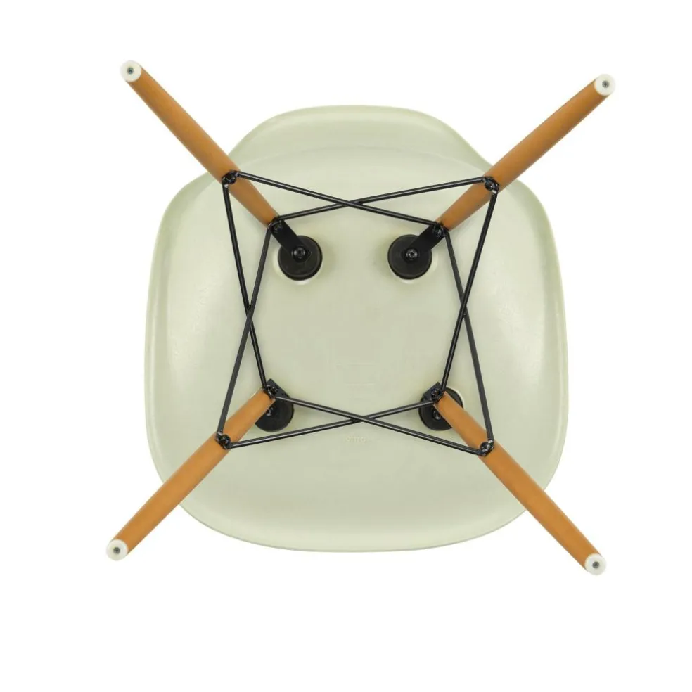Eames Fiberglass Side Chair DSW Ahorn gelblich