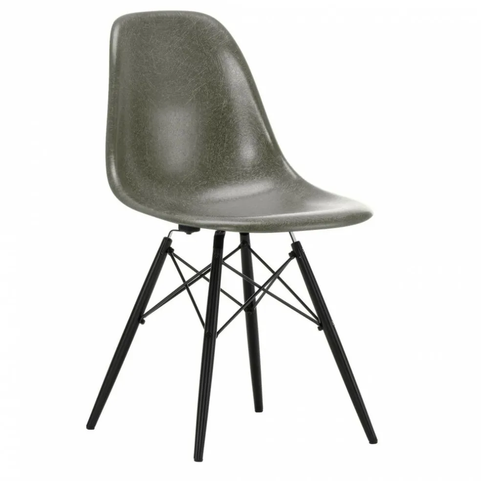 Eames Fiberglass Side Chair DSW Ahorn schwarz