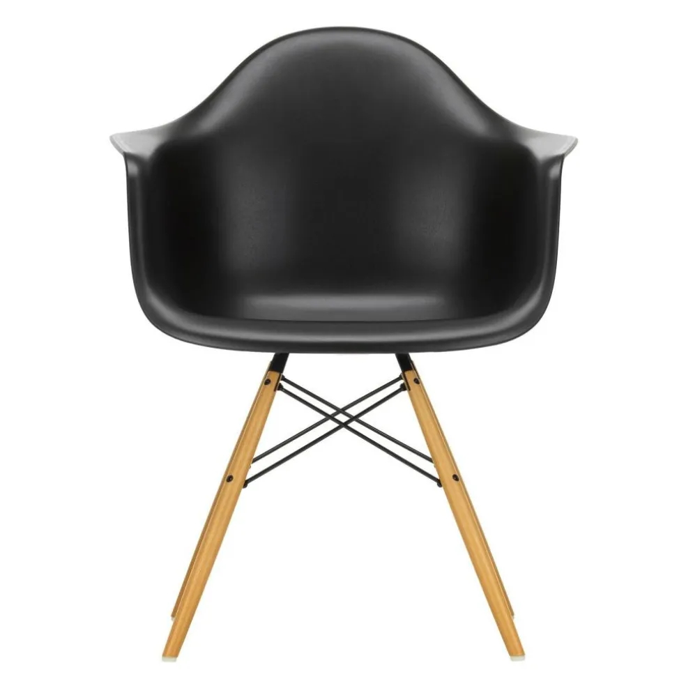 Eames Plastic Armchair DAW RE Ahorn gelblich