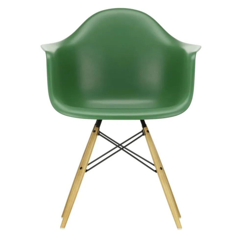 Eames Plastic Armchair DAW RE Ahorn gelblich