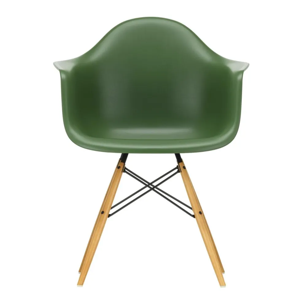 Eames Plastic Armchair DAW RE Ahorn gelblich