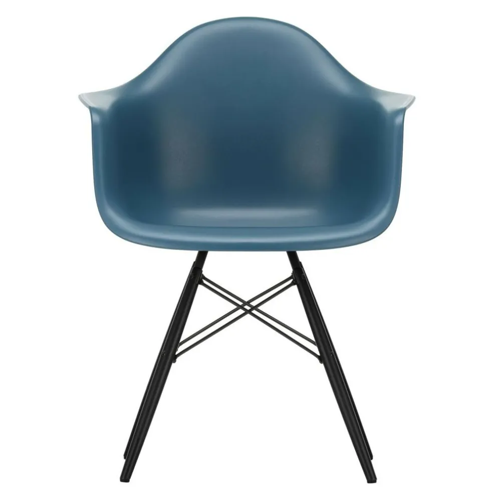 Eames Plastic Armchair DAW RE Ahorn schwarz
