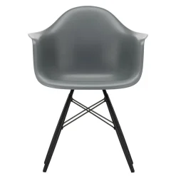 Eames Plastic Armchair DAW RE Ahorn schwarz