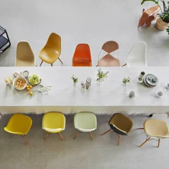 Eames Plastic Side Chair DSW Ahorn gelblich