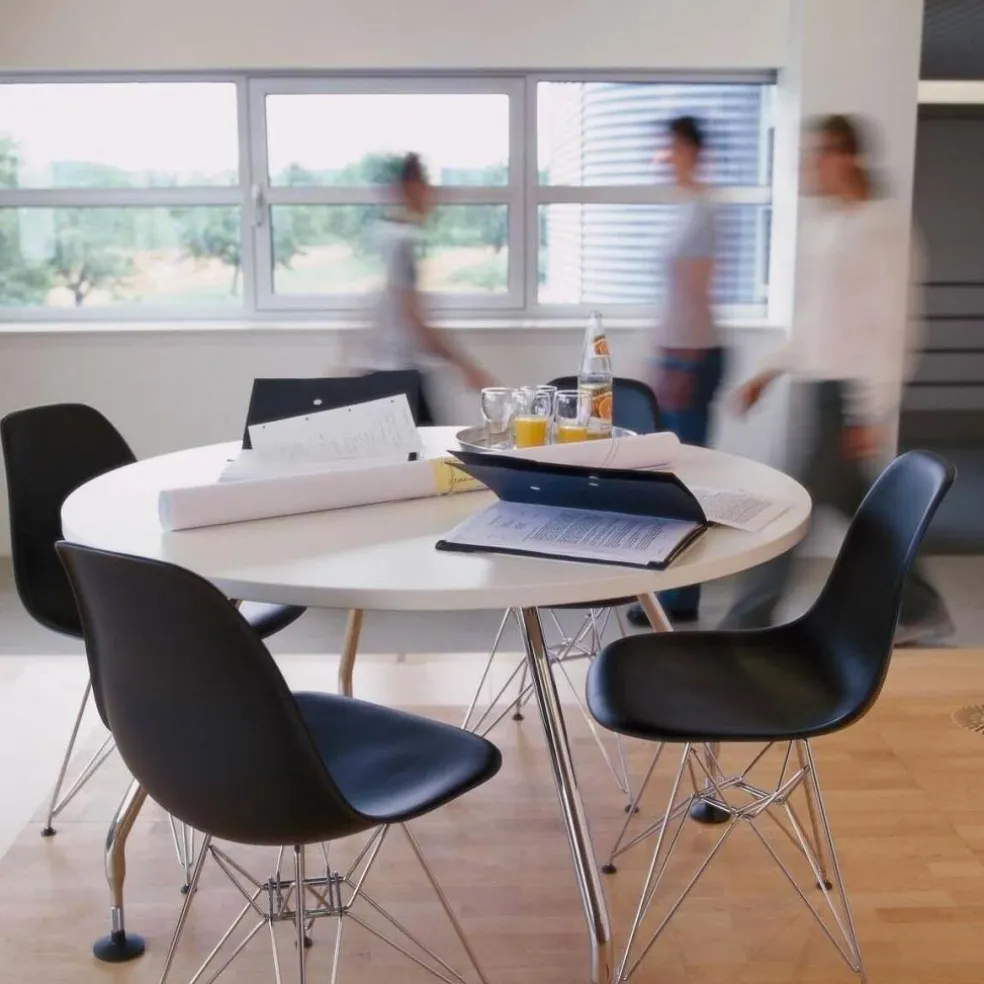 Eames Plastic Side Chair DSR verchromt