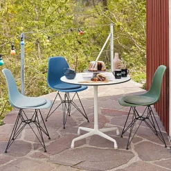 Eames Plastic Side Chair DSR RE Gestell schwarz