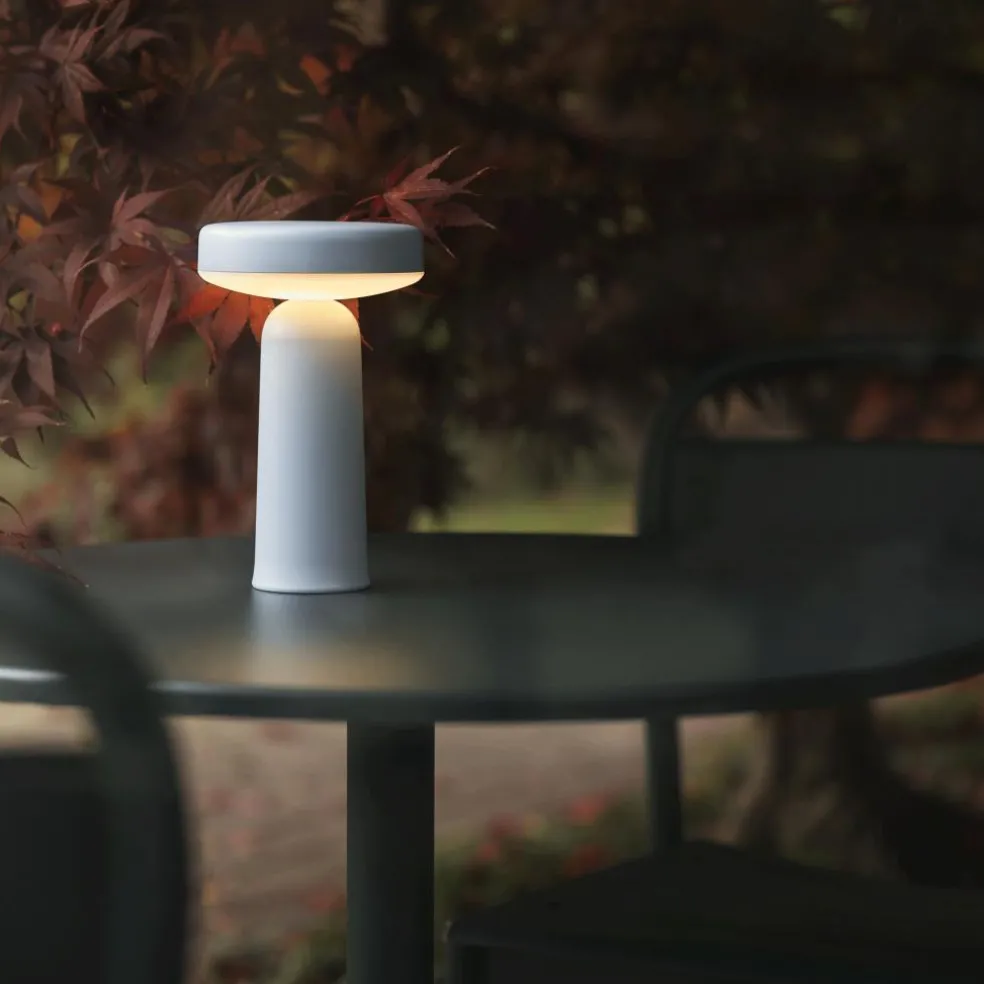 Ease Portable LED Outdoor Akkuleuchte
