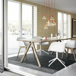 Fiber Chair Armlehnstuhl mit Holzgestell Recycelt