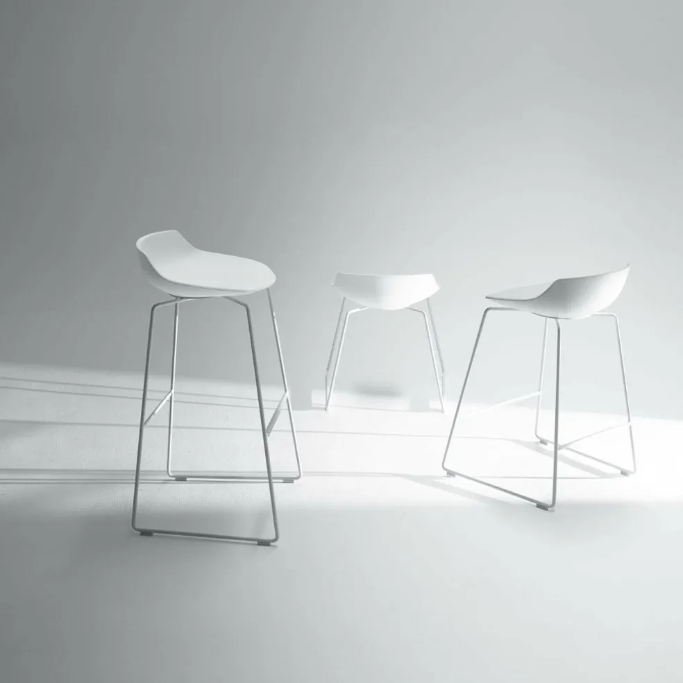 Flow Barhocker Kufengestell 65cm