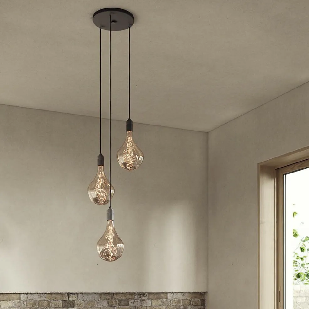 Graphite Triple Pendant with Voronoi II Pendelleuchte