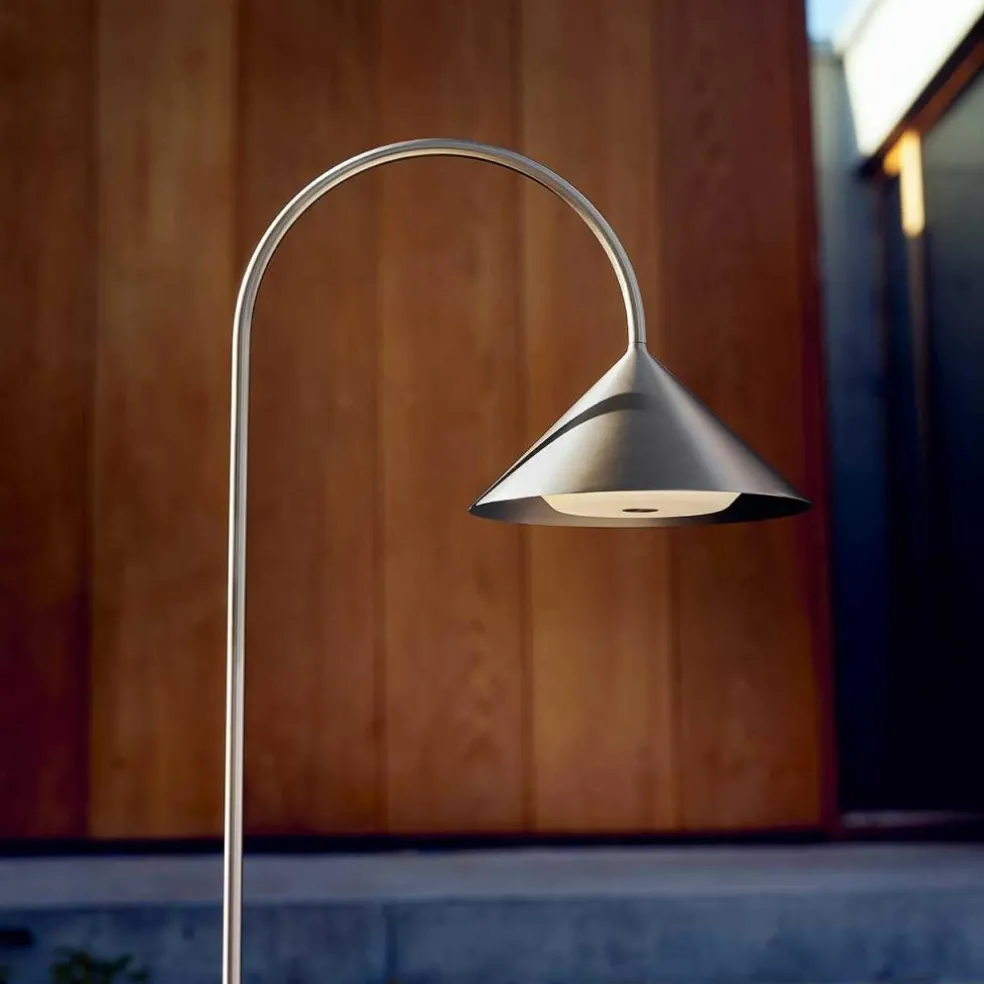 Grasp LED Akkuleuchte mit Erdspieß tragbar