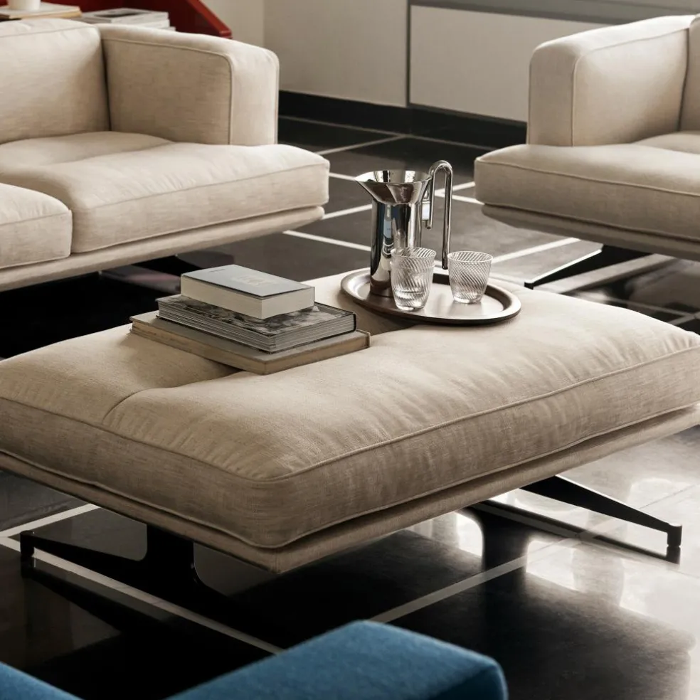 Inland AV32 Pouf