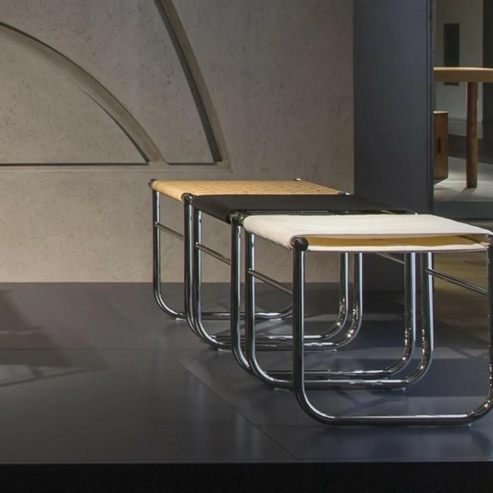 LC9 Tabouret Leder