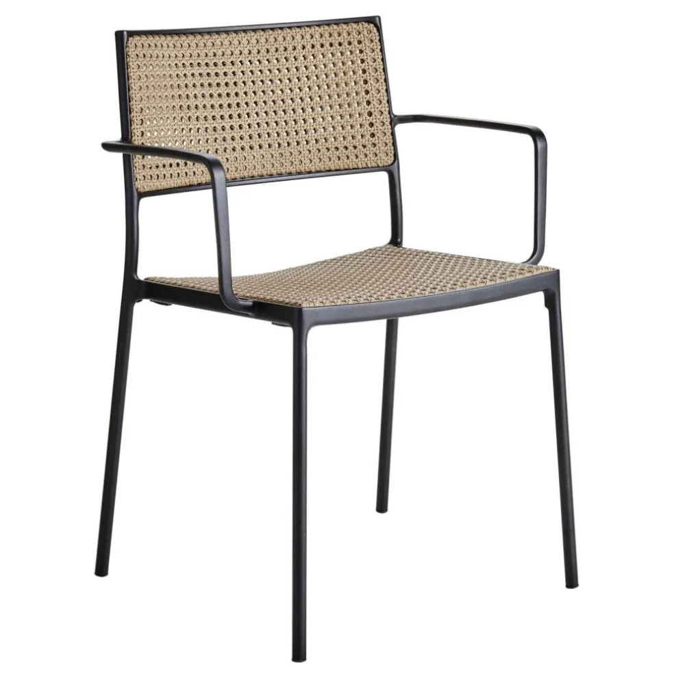 Less Sessel stapelbar