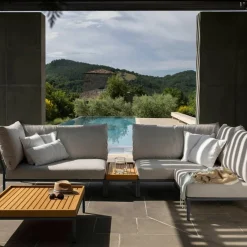 Level / Level 2 Outdoor Couchtisch Bambus 81x81cm
