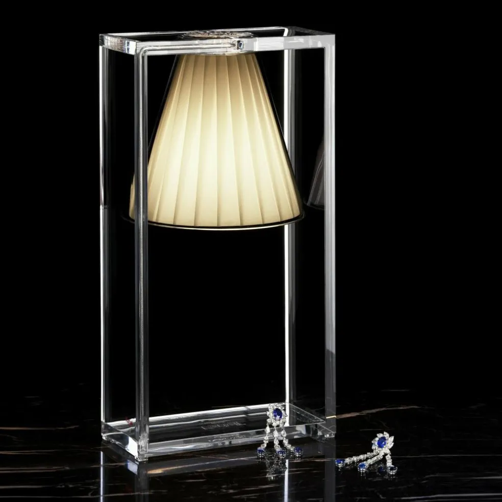 Light-Air Tischleuchte mit Stoff