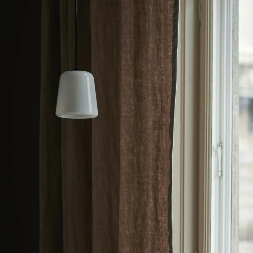 Material New Editions Pendelleuchte Opalglas