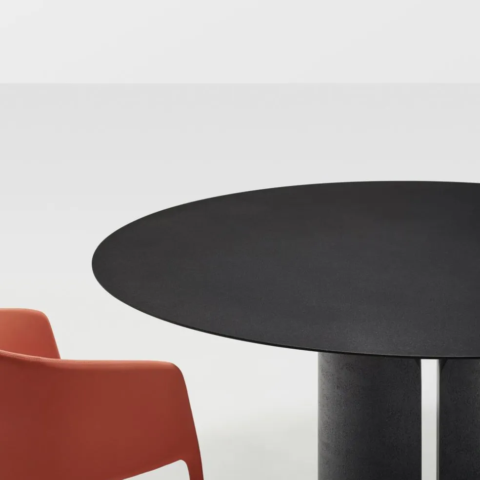 NVL Esstisch oval 120x200cm