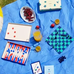 Play Backgammon