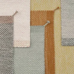 Ply Teppich 85x140cm