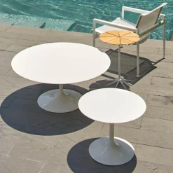 Saarinen Gartenbeistelltisch