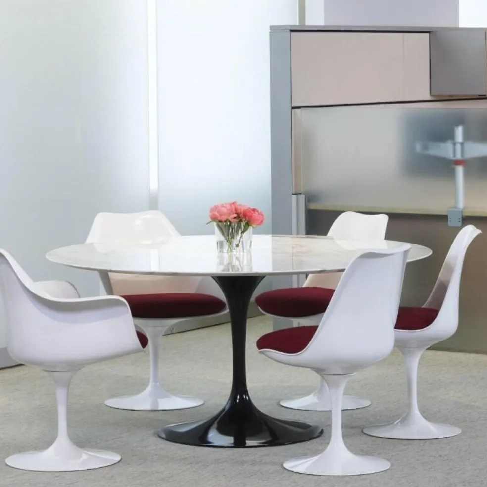 Saarinen Tulip Armlehnstuhl drehbar
