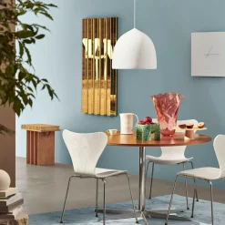 Serie 7™ Stuhl gefärbte Esche Gestell Verchromt