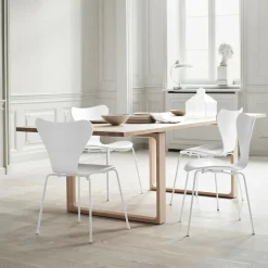 Serie 7™ Stuhl gefärbte Esche Monochrom 4er Set