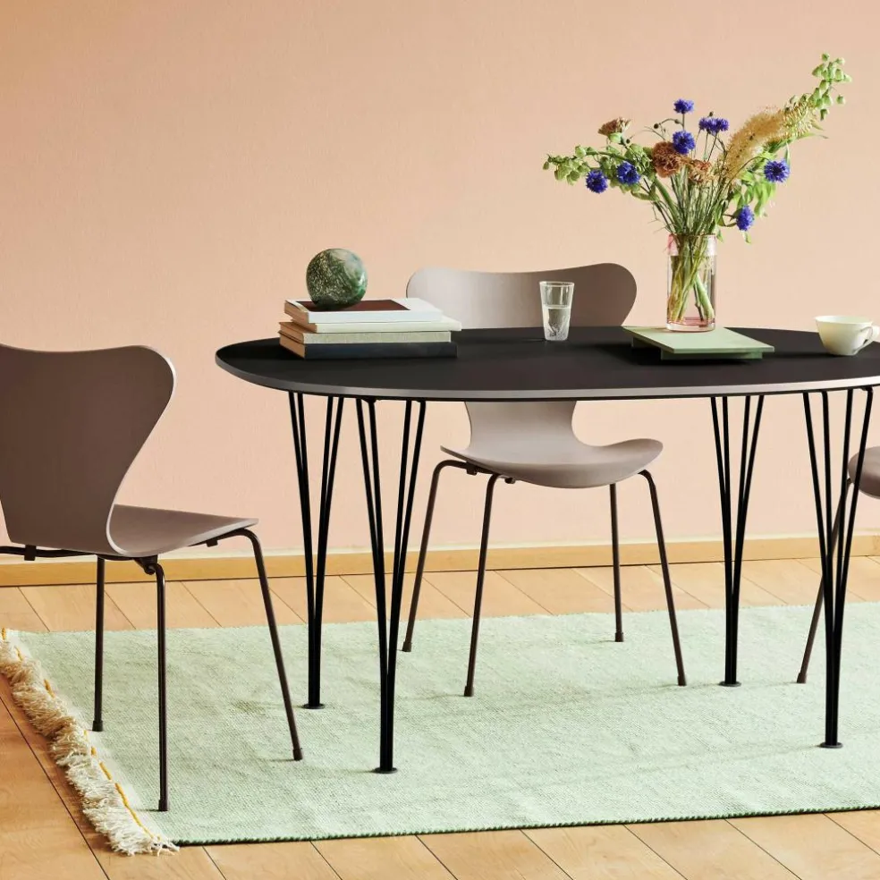 Serie 7™ Stuhl gefärbte Esche Braun Bronze