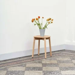 Soft Edge 72 Hocker