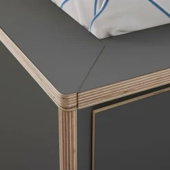 Spaze Doppelbett mit hohem Kopfteil 180x200cm