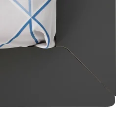 Spaze Einzelbett mit hohem Kopfteil 140x200cm