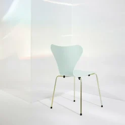 Special Edition Serie 7™ Stuhl lackiert Gestell rainbow
