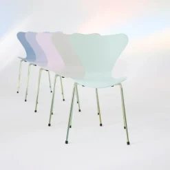 Special Edition Serie 7™ Stuhl lackiert Gestell rainbow