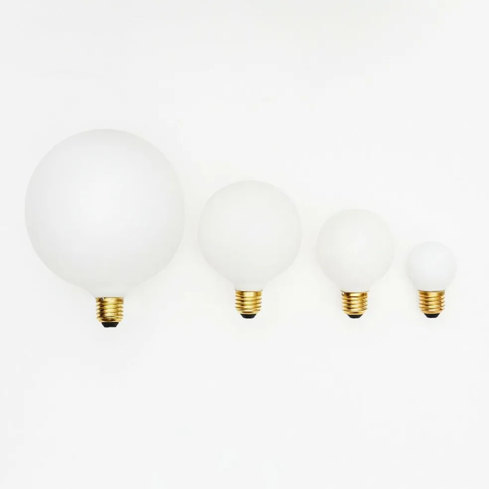 Sphere II LED E27 GLOBE 360° 6W =} 41W Dim To Warm