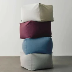 Story Pouf