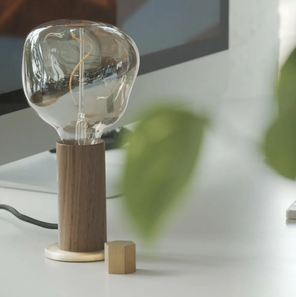 Walnut Knuckle Tischleuchte mit Voronoi I LED E27 2W => 10W
