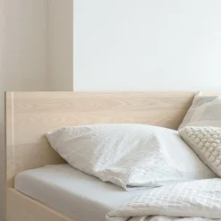 Zians Large Doppelbett 180x200cm mit Kopfteil